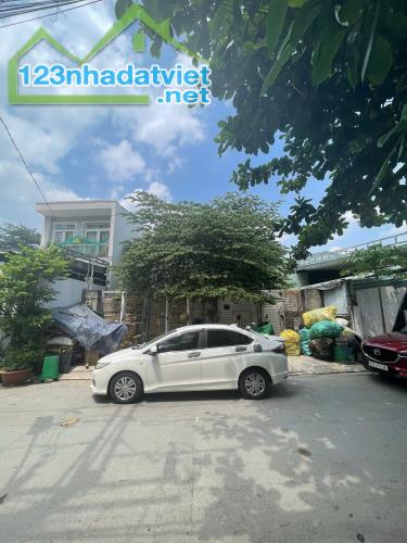 Bán Đất Xây Cao 1 Hầm 6 Tầng Đường Nguyễn Văn Hưởng Thảo Điền 380m2(11mx37m) Giá 56 Tỷ