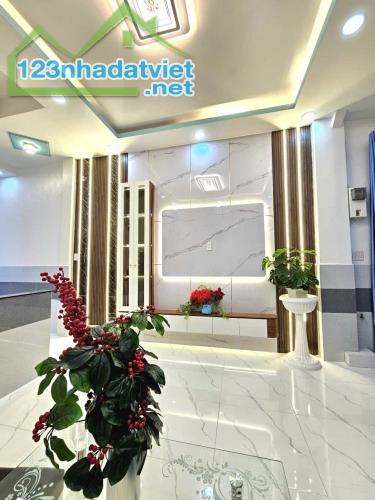 Bán nhà mới 2 mặt hẻm xe hơi Bùi Minh Trực Q.8. Cách 2 căn nhà ra mặt t.i.ề.n đường. - 4