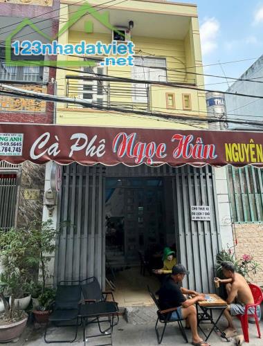 Nhà mặt tiền kinh doanh 3 tầng, đối diện C/c Celadon, 5.7 tỷ