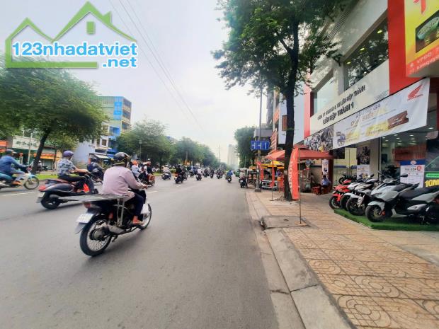MẶT TIỀN HỒNG BÀNG QUẬN 11- 4X17M, NỞ HẬU 4.2M