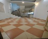 Cho thuê nhà ngõ phố Tân Mai Hoàng Mai 30m x 5 tầng, giá 8.5tr/tháng
