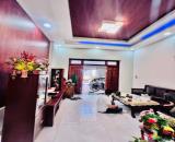 Gấp bán nhà 3 tầng, ngay phố Man Thiện, Thủ Đức, giá 6.6 tỷ, dt 71m2.
