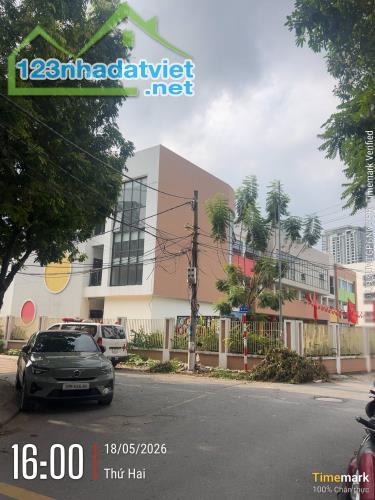 BÁN NHÀ PHÂN LÔ KHUYẾN LƯƠNG . NGAY CHUNG CƯ 10 TÒA ĐANG XÂY . DT 70 M . MT 6.8 M . - 2
