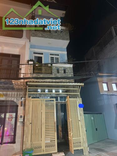 MT đường số 1, Bình Hưng Hòa A, Bình Tân sát Tân Phú, 55m, 3 tầng đúc, vị trí VIP, 5.x tỷ. - 2