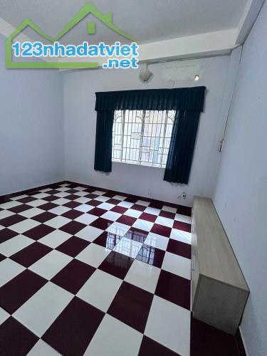 Cho thuê phòng trọ 282 Dương Quảng Hàm - 3