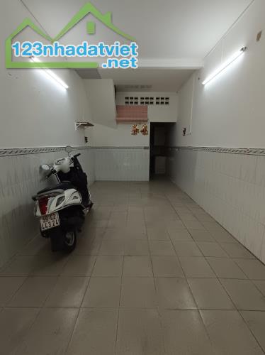 Cần  Bán Nhà Trung Tâm Quận Quận 1 GIá 7,5 Tỷ - 1