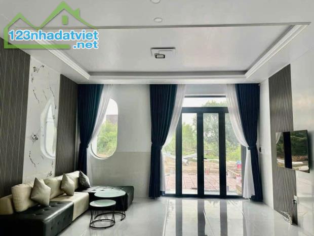 NHÀ CẤP 4 NGÀY HL15 ĐƯỜNG BẦU TRE DT 4MX2OM 2PN SÂN XE HƠI đường thông 12m - 1