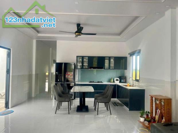 NHÀ CẤP 4 NGÀY HL15 ĐƯỜNG BẦU TRE DT 4MX2OM 2PN SÂN XE HƠI đường thông 12m - 3