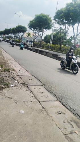 Siêu phẩm 1/ Tân Xuân ,Hóc Môn , ngang khủng 12m DT 220 m2 . Giá chỉ  6.5 tỷ  (TL) - 5
