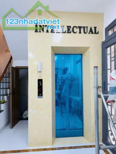 Thịnh Liệt, diện tích 45m, 6 tầng. MT 3.5m. Giá 18 tỷ Hoàng Mai