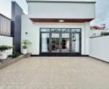 Chính Chủ Cần Tiền Bán Gấp Căn Nhà Cấp 4 Ngay Trung Tâm Phường Tân Triều