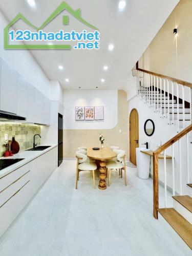 Bán Siêu Phẩm Nhà Phố Khu Đồng Bộ Đường Phạm Văn Chiêu, Phường 16, Quận Gò vấp - 2