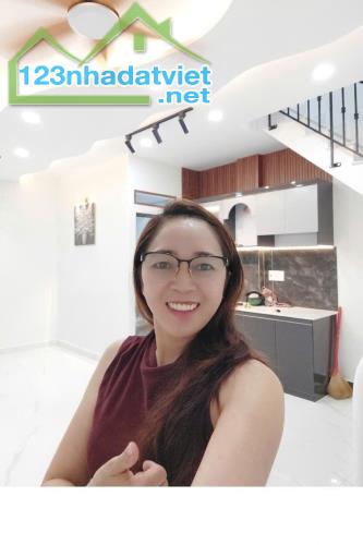 NHÀ ĐẸP QUẬN 11 - NGANG 6M - 30M RA MẶT TIỀN 3 THÁNG 2 - 4 TỶ HƠN