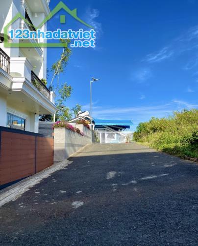 Lô đất đẹp view thoáng cần bán gấp trong tuần, giá 7,5 tỷ hơn 200m2