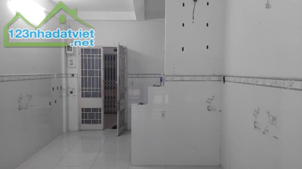 BÁN CĂN HỘ CHUNG CƯ TẢN ĐÀ QUẬN 5 - 63M2 - 2 PHÒNG NGỦ - TẦNG THẤP - SÁT ĐẠI HỌC Y - 1