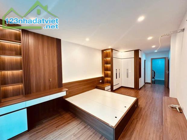 💥💥💥HIẾM BÁN NHÀ MẶT PHỐ ĐẸP TRUNG TÂM ĐỐNG ĐA 54M2X 6.5 TẦNG MẶT TIỀN RỘNG SDCC