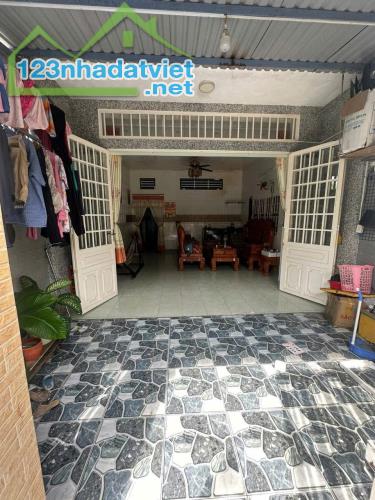 01. cho thuê nhà 2 PN hẻm 286 Cmt8