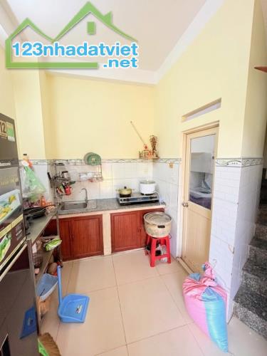 MẶT TIỀN KÊNH THAM LƯƠNG - 26 THÁNG 3  - NHÀ 4 TẦNG DTSD 39M2 - SỔ HOÀN CÔNG. CHỈ 3 TỶ XÍU - 1