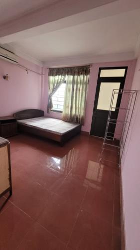 Phòng có WC khép kín rộng thoáng Lĩnh Nam, thang máy, nóng lạnh, điều hòa - 1