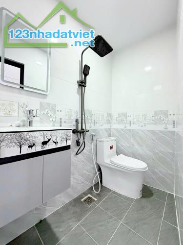 MẶT TIỀN NHÁNH SONG HÀNH – SHR HOÀN CÔNG – KINH DOANH ĐỈNH – CHỈ 5.5 TỶ - 4