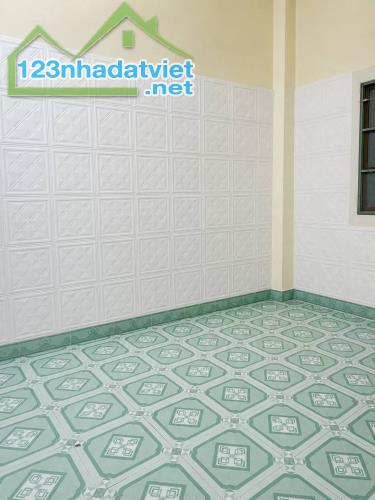 Bán nhà Q.8 hẻm trước nhà 5m. Diện tích 47m2. Kết cấu 3 tầng 4PN 3WC. - 3