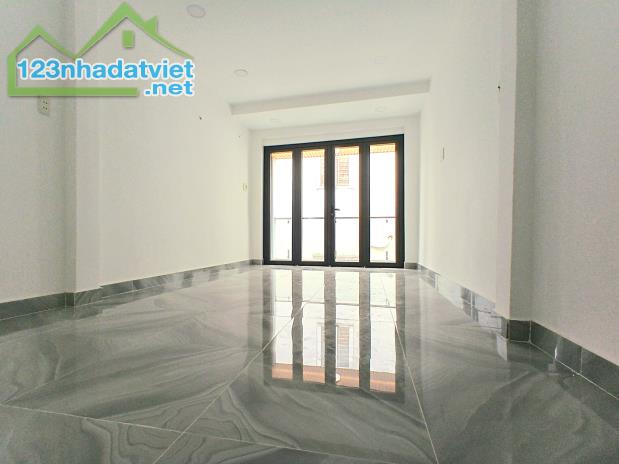 Nhà Đẹp Dân Trí Tốt - Hoàn Công Đủ 3 Tầng - 31,5m² - Võ Văn Tần Quận 3 - Hẻm 3,5m - 7 Tỷ - 4