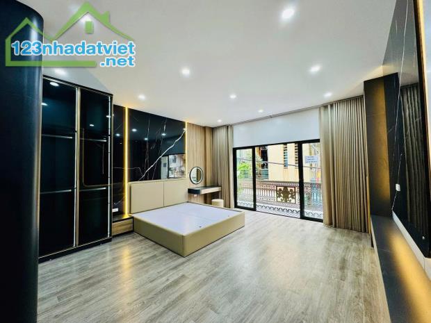 TRẦN THỦ ĐỘ BẾN XE NƯỚC NGẦM CÔNG VIÊN YÊN SỎ  45m2 8.9 tỷ - 3