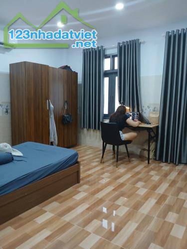 Nhà mặt tiền đường 179 Phường Tân phú DT 56m, 3 tầng vị trí đẹp - 2
