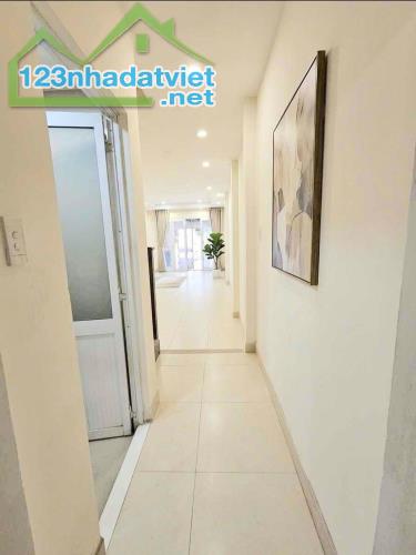 SIÊU PHẨM AN DƯƠNG VƯƠNG, XE TẢI TRÁNH NHAU, HOÀN CÔNG - 2
