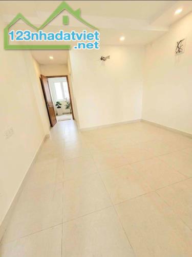 SIÊU PHẨM AN DƯƠNG VƯƠNG, XE TẢI TRÁNH NHAU, HOÀN CÔNG - 3