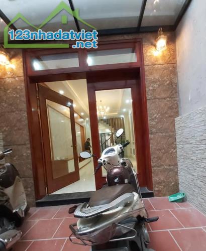 Bán nhà Quận 5, nhà rộng, thoáng, 43m2, 2.95 tỷ - 2