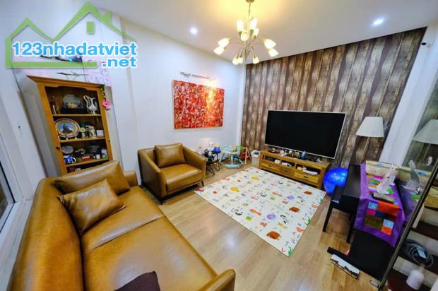 Bán nhà Quận 5, dân trí cao, 41m2, 2.75 tỷ - 2