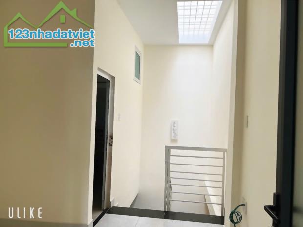 MẶT TIỀN TỈNH LỘ 10 - BÌNH TÂN - 4.2X31M - NHÀ 2 TẦNG - KINH DOANH ĐỈNH