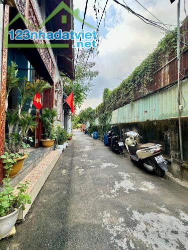 Bán nhà 496/ Dương Quảng Hàm, P.6, Gò Vấp: 5,7 x 17, giá 10 tỷ. - 4