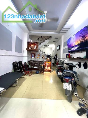 NHÀ CHIẾN LƯỢC, BÌNH TÂN – 3 TẦNG BTCT – NGANG GẦN 4M – 47M² – GIÁ 5,7 TỶ - 2