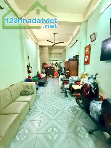 Nhà đường 8m oto qua lại Hưng Phú P9Q8 P.Chánh Hưng - 1