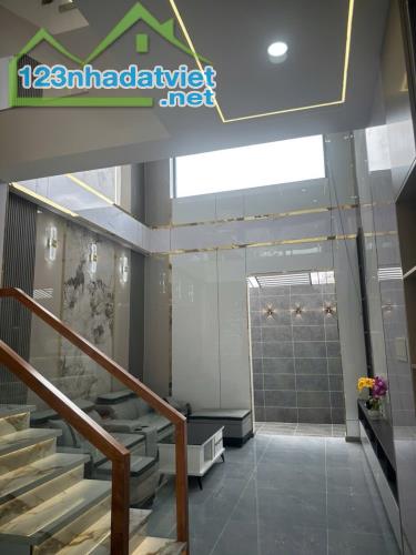 NHÀ MỚI TỈNH LỘ 10 - TÂN TẠO - HẺM XE TẢI - 3