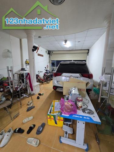 GẦN CHỢ PHẠM ĐĂNG GIẢNG, 2 TẦNG MỚI ĐẸP, 5 X 28, HẺM XE 🚗  HƠI THÔNG, NHỈNH 8🧄, [131] - 1