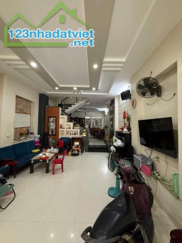 Bán nhà Mặt tiền Trương Phước Phan - gần Hương Lộ 2, DT 5x25m 4 Tầng, 5PN, chỉ 10,5 Tỷ. - 1