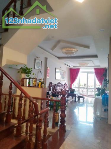 Cho thuê nhà 3 phòng Trần Phú phường 2 Đà Lạt 15 triệu/tháng - 2