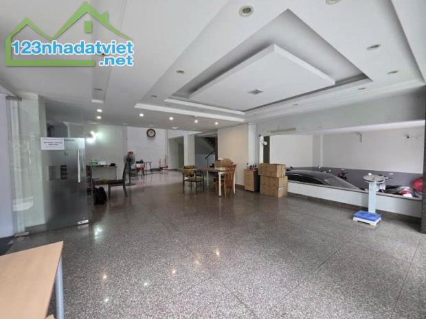 Bán nhà Biệt thự  Cách Mạng Tháng Tám - Quận 3, 17x14m, 8 Tầng - có Hầm - chỉ 79 tỷ. - 2