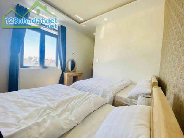 Cho thuê villa 5 phòng đường Mê Linh phường 9 Đà Lạt 17 triệu - 3