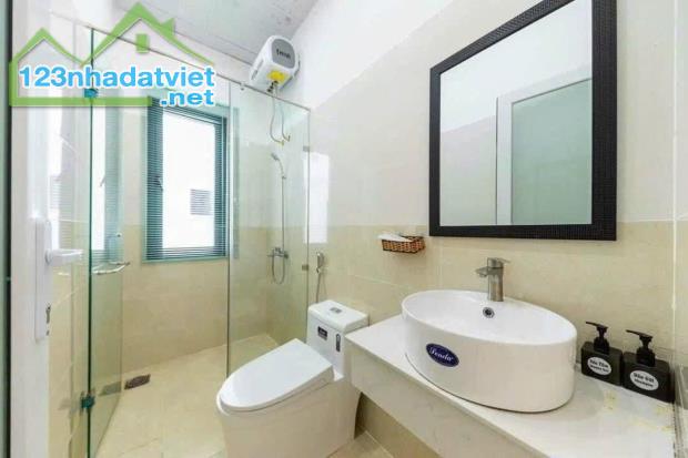 Cho thuê villa 6 phòng Nam Hồ Phường 11 Đà Lạt 24 triệu/tháng