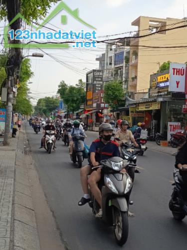 Cho thuê nhà mặt tiền Nguyễn Văn Quá – vị trí đẹp, phù hợp trung tâm  Anh ngữ, văn phòng, - 1