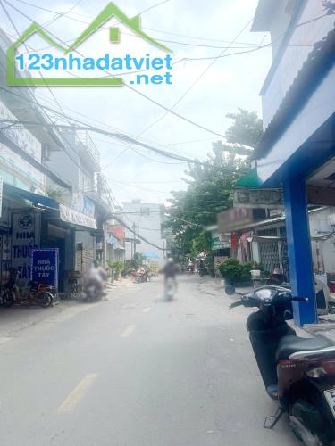 Nhà 2 tầng MT đường Tám Danh P4Q8. Giá: 5.2 tỷ TL - 4
