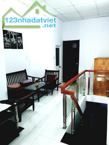Nhà đường 8m oto qua lại Hưng Phú P9Q8 P.Chánh Hưng - 1