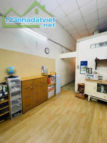 🏢CHUNG CƯ LẦU1 QUẬN 5-GẦNHÙNG VƯƠNG PLAZA-ĐHYD 58M-3PN-TRỆT+LỬNG–CHỈ 2,45TỶ