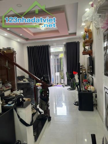Bán nhà 4 tầng, 85m2 (5x17m) đường Lê Văn Thịnh, P. Bình Trưng Tây, Q2. Sổ hồng riêng,