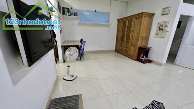 BÁN NHÀ 2 TẦNG GẦN CẦU CHÀ VÀ - QUẬN 8 - 5,8 X 12 - CHỈ 5.38 TỶ - GỌI NGAY 0784968131 - 1