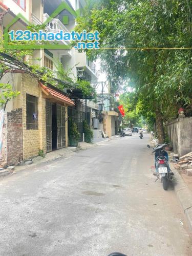 NHÀ ĐẸP LONG BIÊN - GARA 2 Ô TÔ - THANG MÁY XỊN SÒ - 3